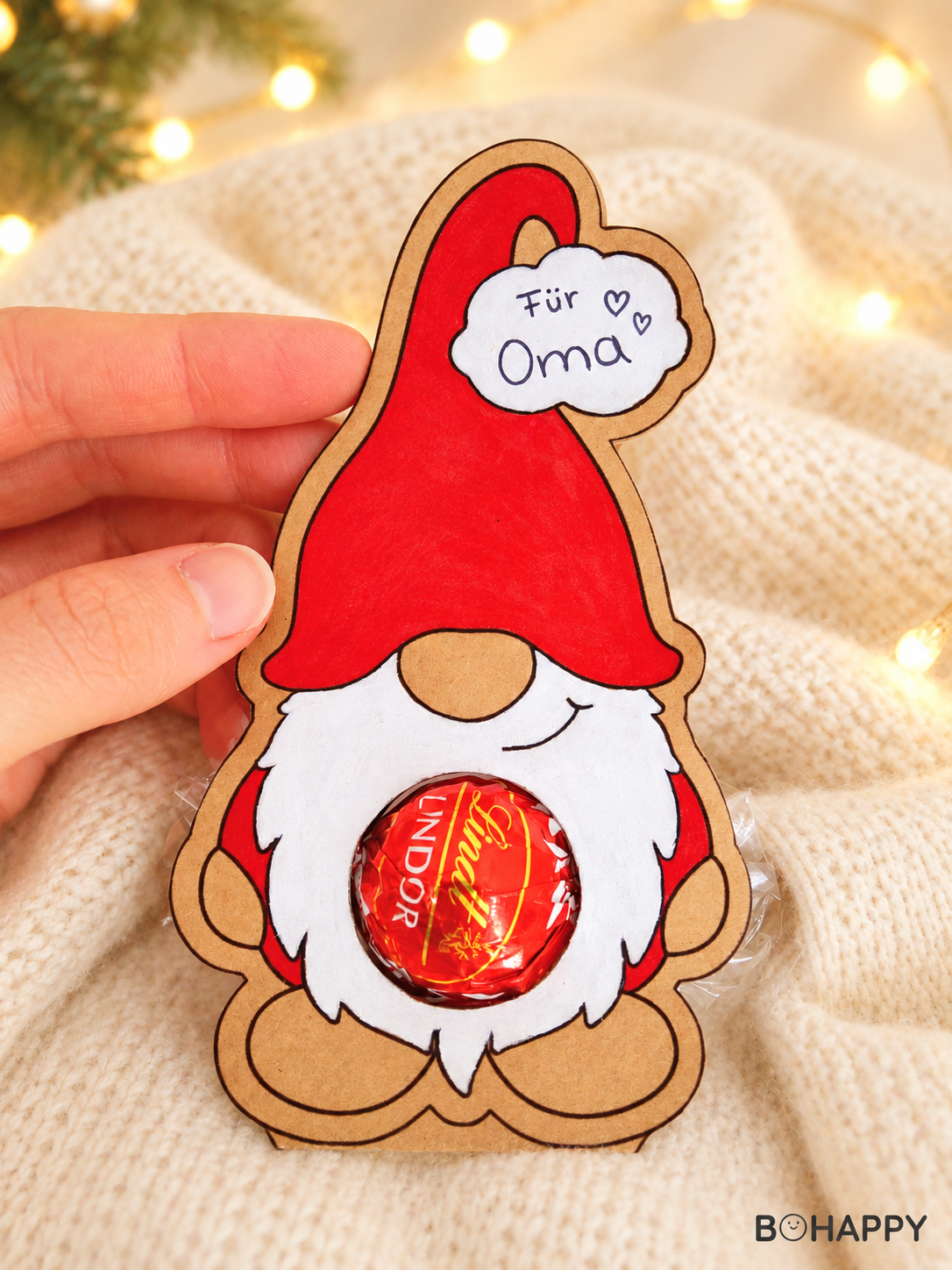 Selbst gebastelter Weihnachtswichtel als kleine Aufmerksamkeit für Freunde und Familie